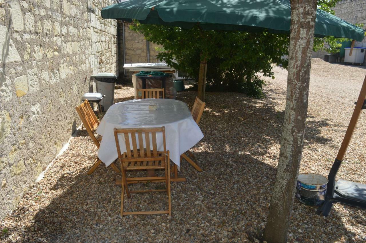 Gite Dans Le Vignoble De Bourgueil Le Port Boulet エクステリア 写真